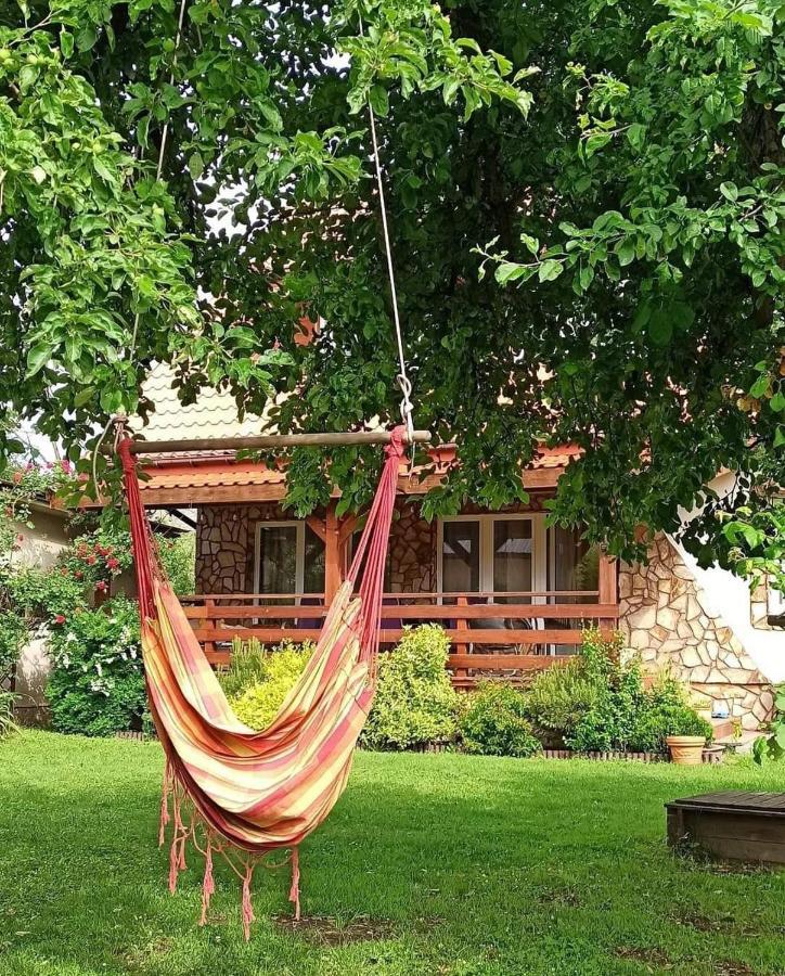 Rodzinny Zakatek "U Gluszkow" Bieszczady Myczkowce Exterior foto
