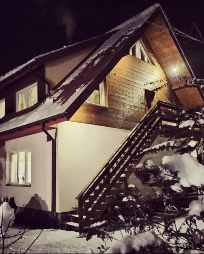 Rodzinny Zakatek "U Gluszkow" Bieszczady Myczkowce Exterior foto