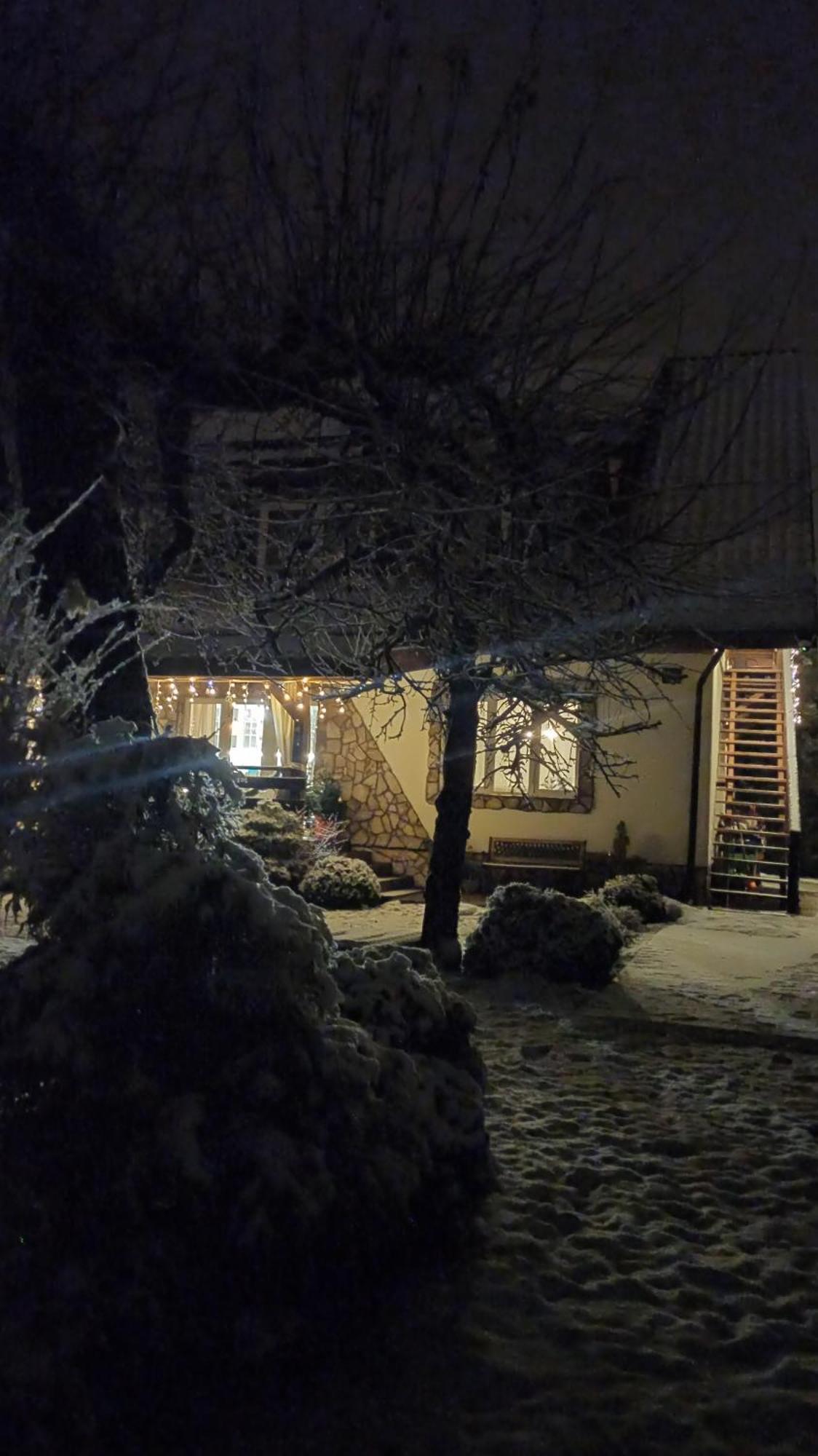 Rodzinny Zakatek "U Gluszkow" Bieszczady Myczkowce Exterior foto