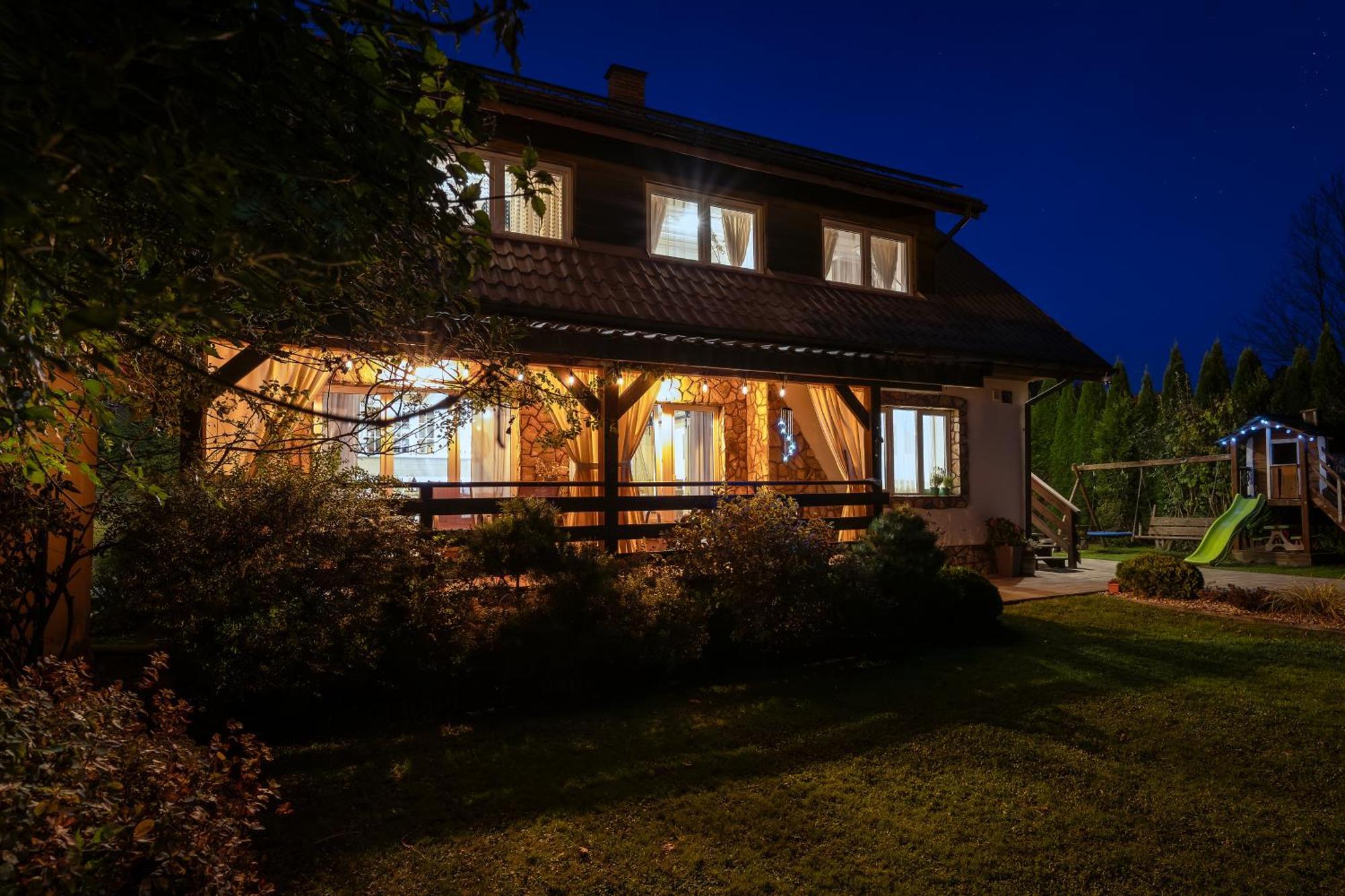 Rodzinny Zakatek "U Gluszkow" Bieszczady Myczkowce Exterior foto